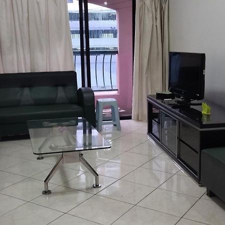 Marina Court, Kota Kinabalu, Sabah Villa Bagian luar foto
