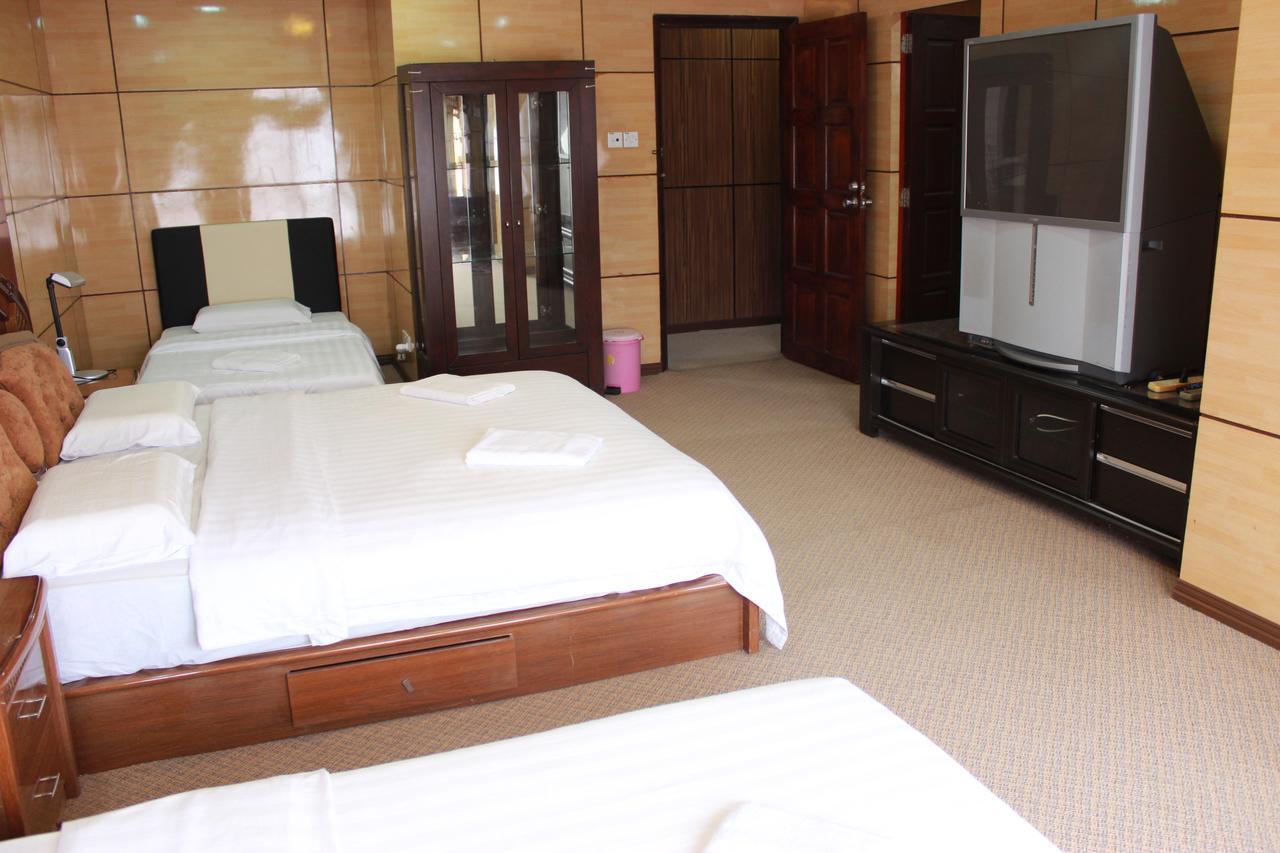Marina Court, Kota Kinabalu, Sabah Villa Bagian luar foto