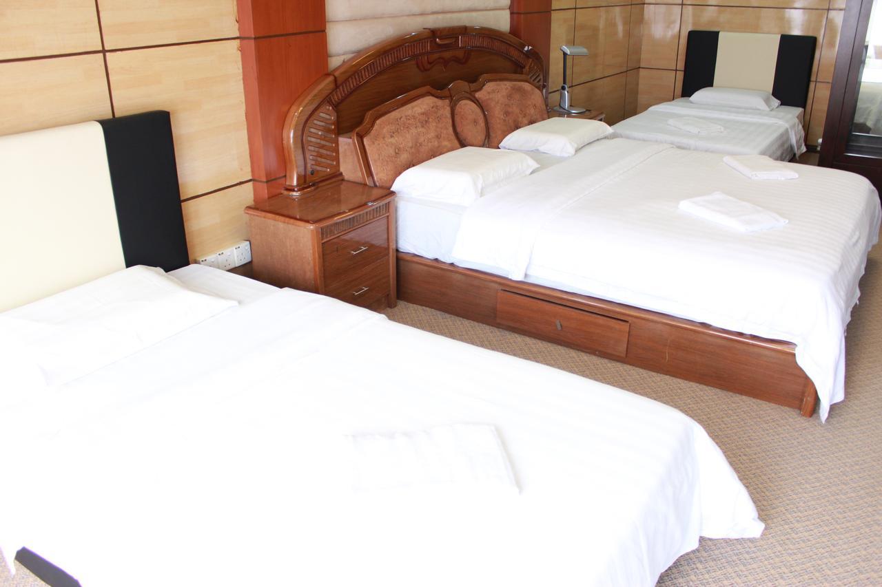 Marina Court, Kota Kinabalu, Sabah Villa Bagian luar foto